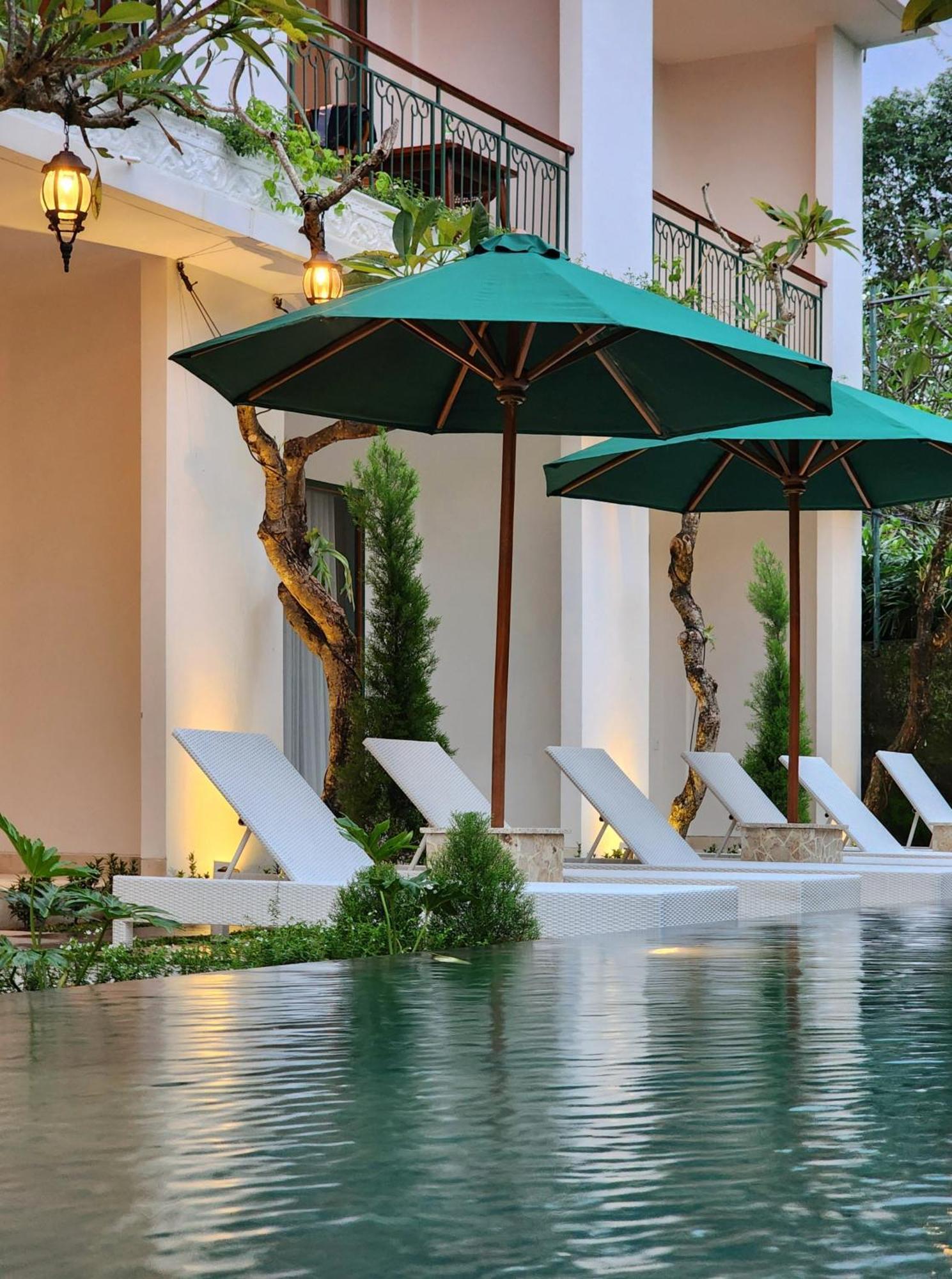 Hotel Sabana Bliss 4*